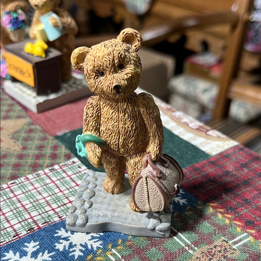 Avon days of the week bear. Thursday